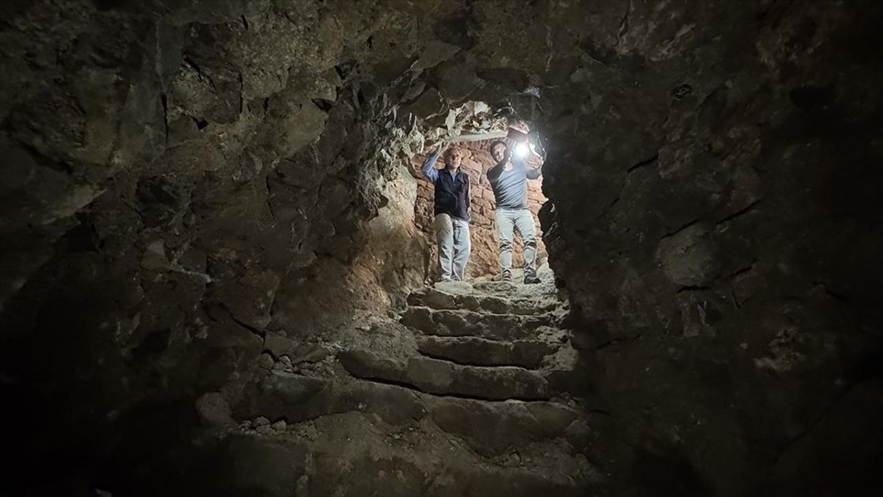 Harput Kalesi’nde Roma dönemine ait gizli geçit gün yüzüne çıktı