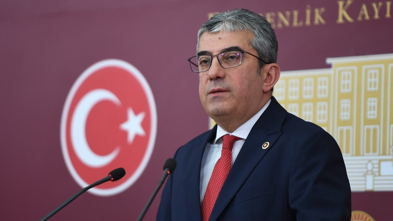 CHP’li Gökhan Günaydın’dan TELE 1’e kayyım atanmasına tepki: “Hukukun açıkça çiğnenmesidir”