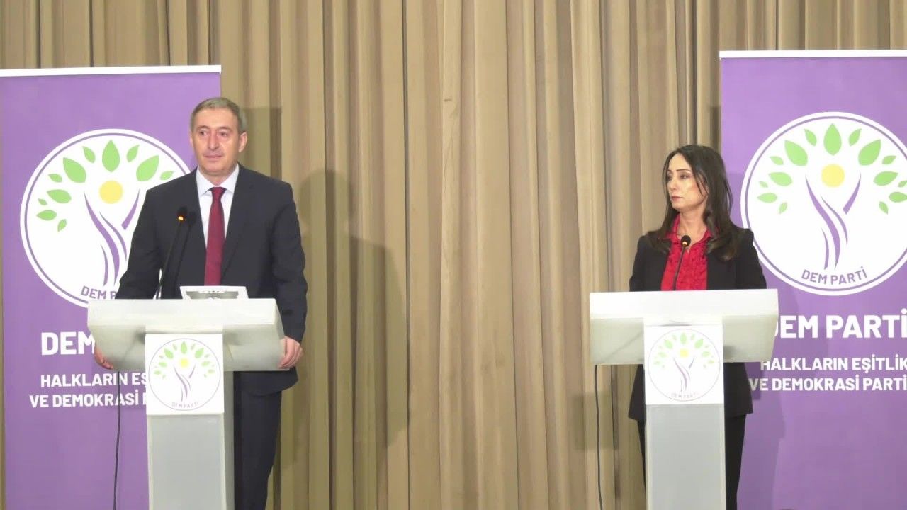 DEM Parti Eş Genel Başkanları Hatimoğulları ve Bakırhan: “Artık Kucaklaşma, Birleşme ve Kardeşlik Zamanıdır”