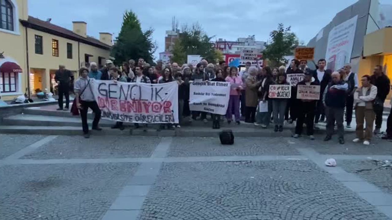 Samsun’da “Geleceksizliğe ve açlığa hayır” eylemi: “Üniversite öğrencileri yalnız değildir”