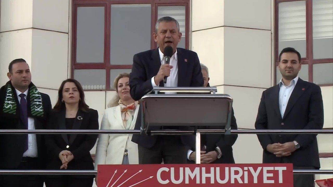 Özgür Özel’den Kilis’te Sert Mesajlar: “Bu İftiralara Teslim Olmayacağız, Bir Devrin Sonu Geliyor”