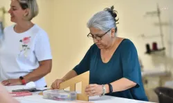 Kendi Giysilerinizi Dikmek Artık Hayal Değil: Mor Makas Dikiş Kursu ile Hayallerinizi Gerçekleştirin!