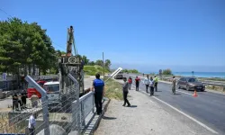 Van'da baba oğul çırpına çırpına can verdi!