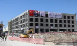 Malatya’da 1 yıl geçti! Hala kaba halinde!