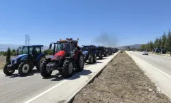 Burdur'da Çiftçilerden Traktörlü Protesto: 'Toprağa Küsüyoruz!