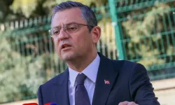 Özgür Özel: "CHP'de bir tartışma yok. Belediye başkanlarımızla etle tırnak gibiyiz"