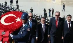 Büyük Zafer'in 102'nci yılı... Cumhurbaşkanı Erdoğan ve devlet erkanı Anıtkabir'i ziyaret etti