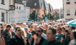 Nazi döneminden bu yana Almanya'da aşırı sağın ilk zaferi