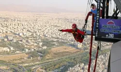 Dünyanın en yüksek bungee jumping platform: Tahran Milad Kulesi, 280 metre