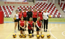 Voleybolda 2. Lig hedefine ulaşan Muşlu kızlar, yeni şampiyonluk peşinde