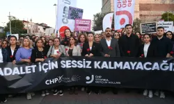 CHP'li gençler ve kadınlar Edirnekapı Surları önünden iktidara seslendi: "İstanbul Sözleşmesi'ni uygula!"