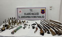 Elazığ'da 12 ruhsatsız silah ve tarihi eser niteliğinde 30 obje ele geçirildi