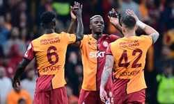 Ligde yenilgiyi unutan lider Galatasaray, Antalyaspor'u farklı geçti