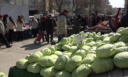 Ramazanın ilk gününde pazarlarda hareketlilik yok, vatandaşlar fiyatlardan şikayet etti