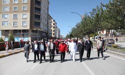 Ahlat'ta 19 Mayıs Atatürk'ü Anma, Gençlik ve Spor Bayramı kutlandı