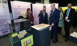 Cumhurbaşkanı Erdoğan "Saklı Kalanlar" sergisini ziyaret etti