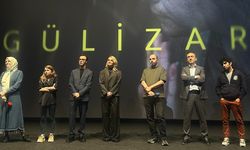 "Gülizar" filminin oyuncularla birlikte özel gösterimi Beyoğlu'nda yapıldı