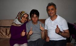 Piyano çalmayı kendi kendine öğrenen otizmli lise öğrencisinin hedefi konservatuvar