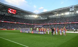 Trabzonspor ile Galatasaray, Türkiye Kupası'nda 29 sezon sonra finalde karşılaşacak