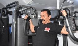 Van'da 74 yaşındaki Konuk, düzenli yaptığı sporla zinde kalıyor