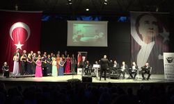 Atatürkçü Düşünce Derneği Bornova Şubesi Türk Sanat Müziği Korosu'ndan "Yaza Merhaba" konseri 