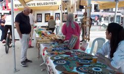 Burhaniye'de özel öğrencilerden el sanatları ve resim sergisi