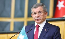Davutoğlu'ndan İsrail saldırılarında yaşamını yitiren beş İHH görevlisi için başsağlığı mesajı