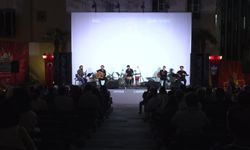 Konak Sanathane'de düzenlenen Eshik Ensemble Konseri yoğun ilgi gördü