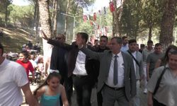 Manisa'da düzenlenen Hıdırellez Şenliği'nde sanatçı Gökhan Namlı sahne aldı