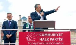 Özgür Özel: "Bu millet Ekrem Başkanı sana telef ettirmez ama taltif eder"