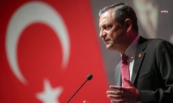 Özgür Özel: Süper Lig şampiyonu Galatasaray Spor Kulübü’nü, teknik heyeti ve sporcularını kutluyorum