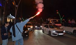 Muşlular, Muşspor'un Nesine 2. Lig'e yükselmesini kutluyor