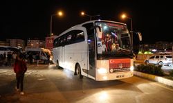 Artı Değer Vanspor FK taraftarları 60 otobüsle Kayseri'ye gitti