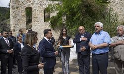 Tunceli Valisi Aygöl, Anafatma Ziyaretgahı'nda lokma dağıttı