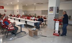 Türk Kızılay Malatya'da depremzede çiftçilere çilek bahçesi kuracak