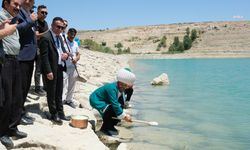 9. Uluslararası Nasreddin Hoca Kültür ve Sanat Festivali, 'göle maya çalma' etkinliğiyle başladı