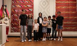 Çocuklar, Manav Türklerinin kültürünü müze ortamında yaşayarak öğreniyor
