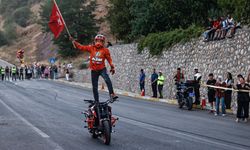 Tunceli'de motosiklet akrobasi gösterisi düzenlendi