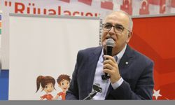 TVF Başkanı Üstündağ, Malatya'da çocukların voleybol antrenmanını izledi