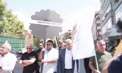 Alevi-Bektaşi Federasyonu, Alevi Bektaşi Kültür ve Cemevi Başkanlığı'nın önüne "İnancımızdan elinizi çekin" yazılı siyah çelenk bıraktı