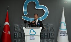 Balıkesir Büyükşehir Belediye Başkanı Akın, depremle mücadele çalışmalarını anlattı… “Deprem bölgesinde başarılı bir sınav verdik”