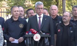 Bakan Memişoğlu: "Şu anda hastanelerimizde 3’ü direk deprem etkisiyle enkazdan çıkarılmak üzere toplam 10 yaralımız var"