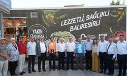 Burhaniye Belediye Başkanı Deveciler'den depremin ardından Sındırgı'ya destek ziyareti