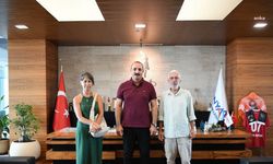 Konyaaltı Belediye Başkanı Kotan, ilçenin kültürel değerlerini kitaplaştıracak isimlerle bir araya geldi