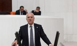 Koray Aydın: "Marmara Depremi'nde hayatlarını kaybeden vatandaşlarımızı saygı ve rahmetle anıyorum"