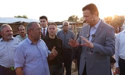 Mevsimlik tarım işçisi, Saadet Genel Başkanı Arıkan’a dert yandı: “Hiç mi hakkımız yok bu ülkede insan gibi yaşamaya”
