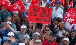 Sivas Cumhuriyet meydanında binlerce kişi "İmamoğlu'na Özgürlük" dedi