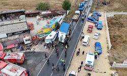 Tekirdağ Ergene’de Servis Minibüsü ile Kamyon Çarpıştı: 3 Ölü, 7 Yaralı
