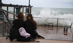 Ordu’da fırtına etkili oldu: Dalgalar 4 metreyi aştı
