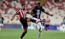 Sivasspor 8 maç sonra galibiyetle tanıştı